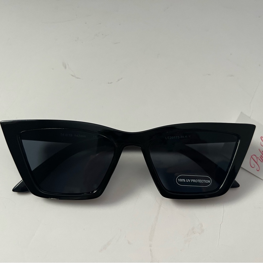 Pink Lily Cat Eye Sunglasses Brand New